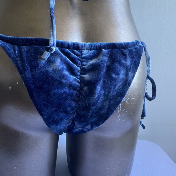 Blue Velvety Bikini Size Medium - Picture 5 of 8